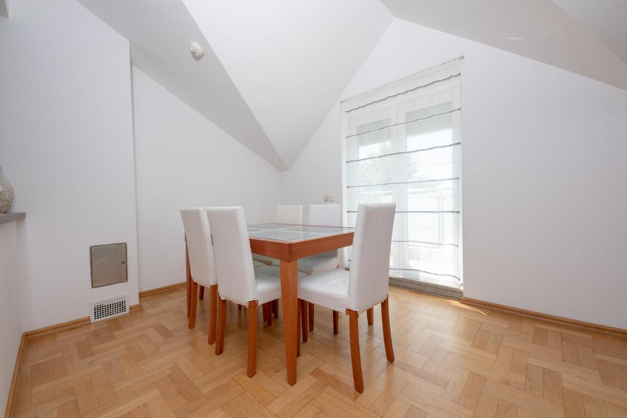 Apartmani Spoljar Zupanja Εξωτερικό φωτογραφία