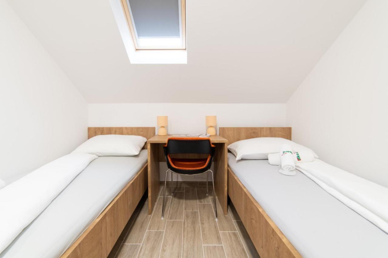 Apartmani Spoljar Zupanja Εξωτερικό φωτογραφία