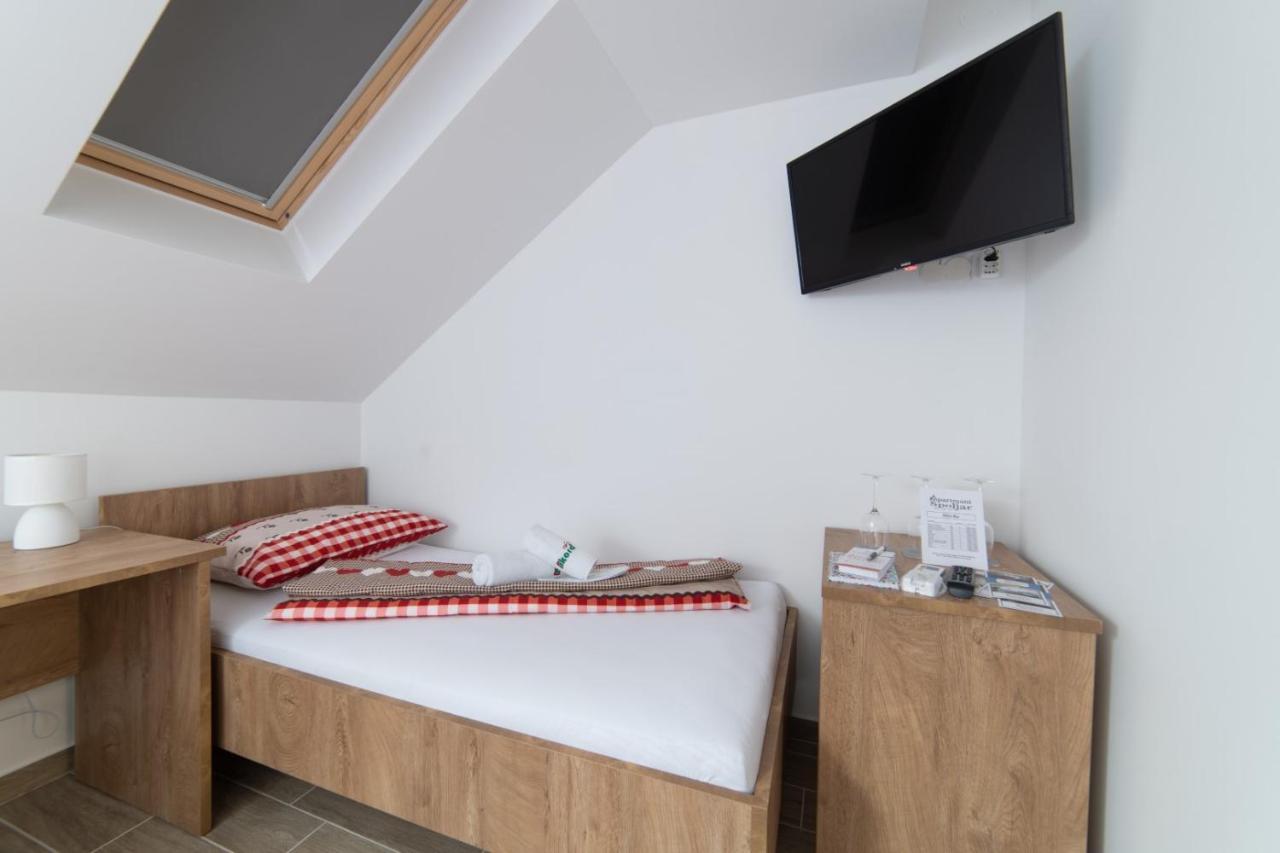 Apartmani Spoljar Zupanja Εξωτερικό φωτογραφία