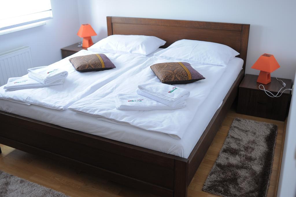 Apartmani Spoljar Zupanja Εξωτερικό φωτογραφία