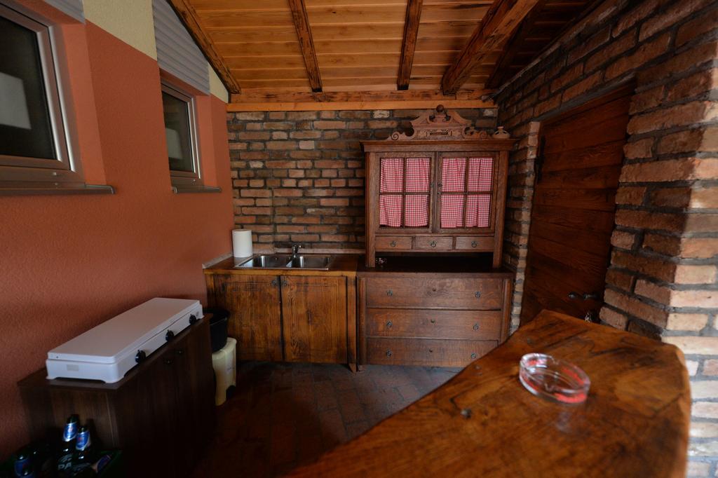 Apartmani Spoljar Zupanja Εξωτερικό φωτογραφία