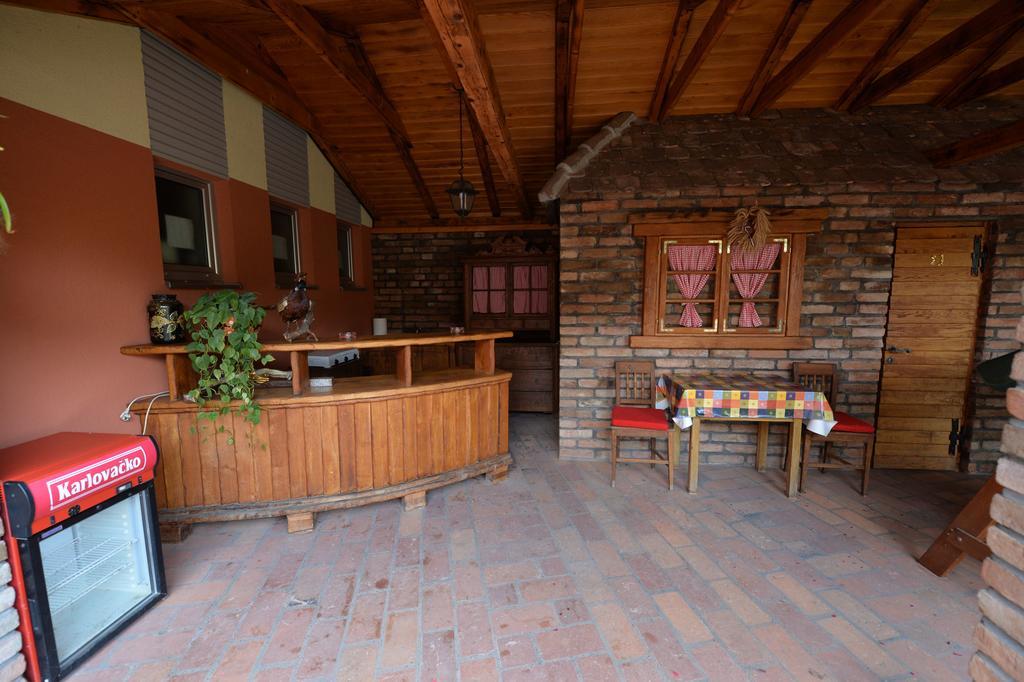 Apartmani Spoljar Zupanja Εξωτερικό φωτογραφία